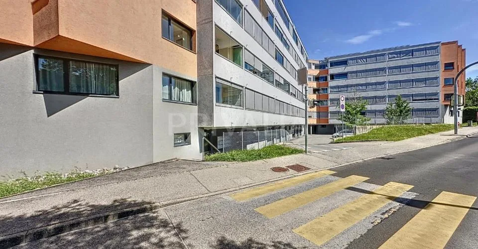 Spacieux appartement au coeur d'un immeuble moderne et sécurisé ave... – photo 17 sur 21