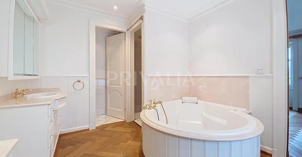 Luxueuse demeure du début du 19ème siècle avec piscine – Foto 29 von 37