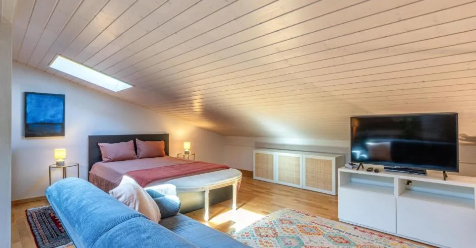 Helles, modernes Penthouse mit großer Terrasse – Foto 5 von 12