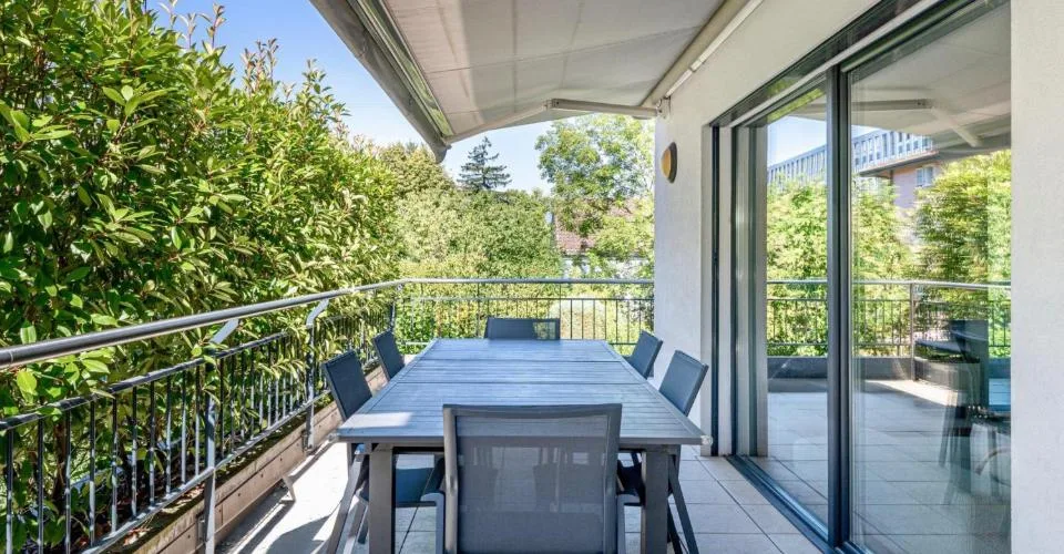 Helles, modernes Penthouse mit großer Terrasse – Foto 6 von 12