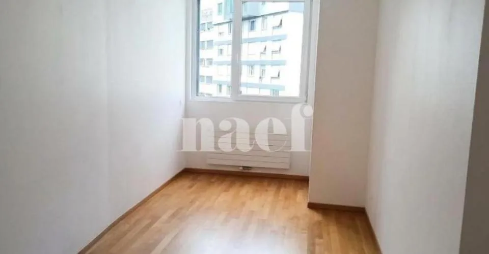 Appartement de 4.5 pièces au coeur de Genève – Foto 3 von 12