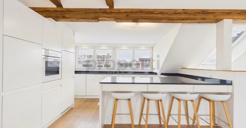 Neu renovierte 6.5-Zimmer-Attikawohnung mit sonnigem Balkon in Basel – Foto 13 von 24