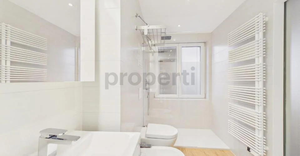 Neu renovierte 6.5-Zimmer-Attikawohnung mit sonnigem Balkon in Basel – Foto 19 von 24