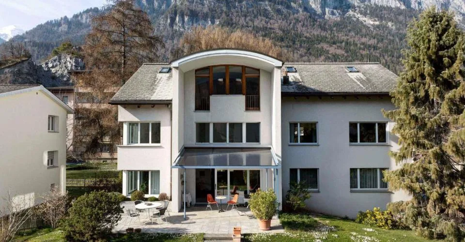 Stilvolle 5.5-Zimmer-Wohnung in Domat/Ems