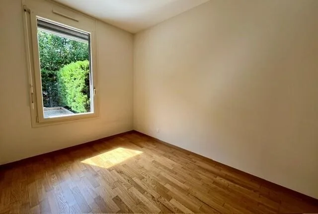 Beau duplex lumineux traversant de 5.5 pièces avec jardins – Foto 5 von 22