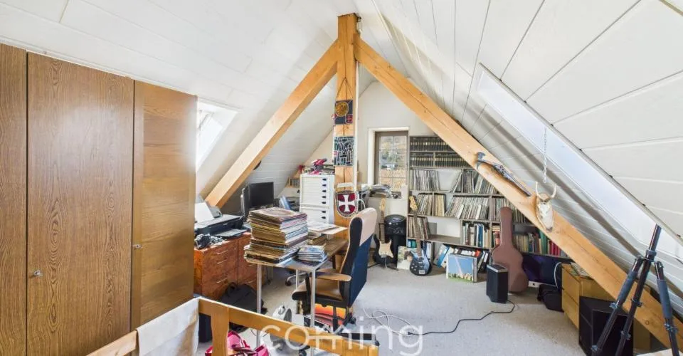 Charmante 4.5-Zimmer-Dachwohnung in Oensingen - mit zusätzlichem Estrich-Büroraum – photo 9 sur 22