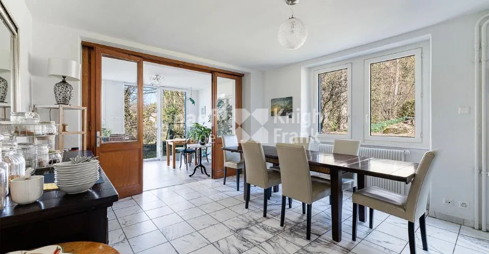 A vendre - Propriété individuelle de 12.5 pièces à deux pas du centre de Blonay et magnifique vue sur le lac – Foto 7 von 13