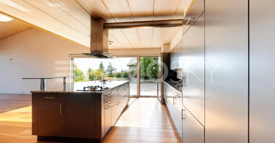 Casa indipendente di 7,5 stanze con vista lago e montagne – foto 15 di 15