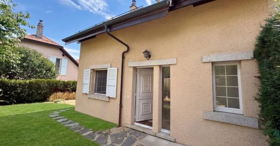 Maison familiale avec jardin, à une minute à pied de l'école – Foto 9 von 37