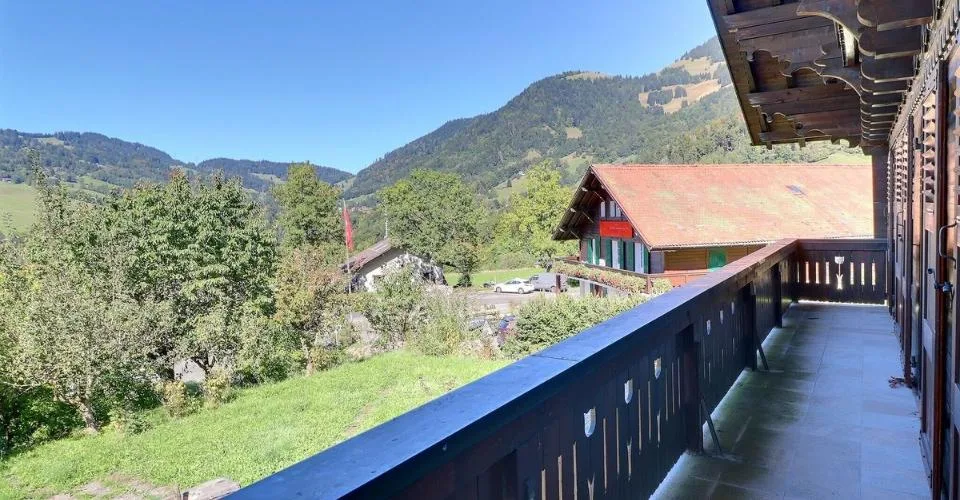 CHANCE ZU GREIFEN - SCHÖNES 5,5-ZIMMER-CHALET MIT SCHÖNER AUSSTATTUNG – Foto 7 von 25