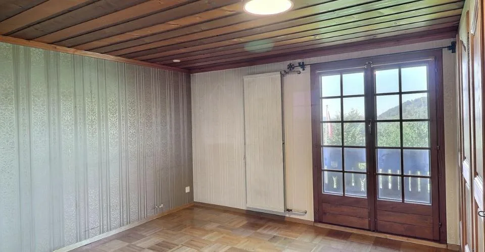 CHANCE ZU GREIFEN - SCHÖNES 5,5-ZIMMER-CHALET MIT SCHÖNER AUSSTATTUNG – Foto 11 von 25