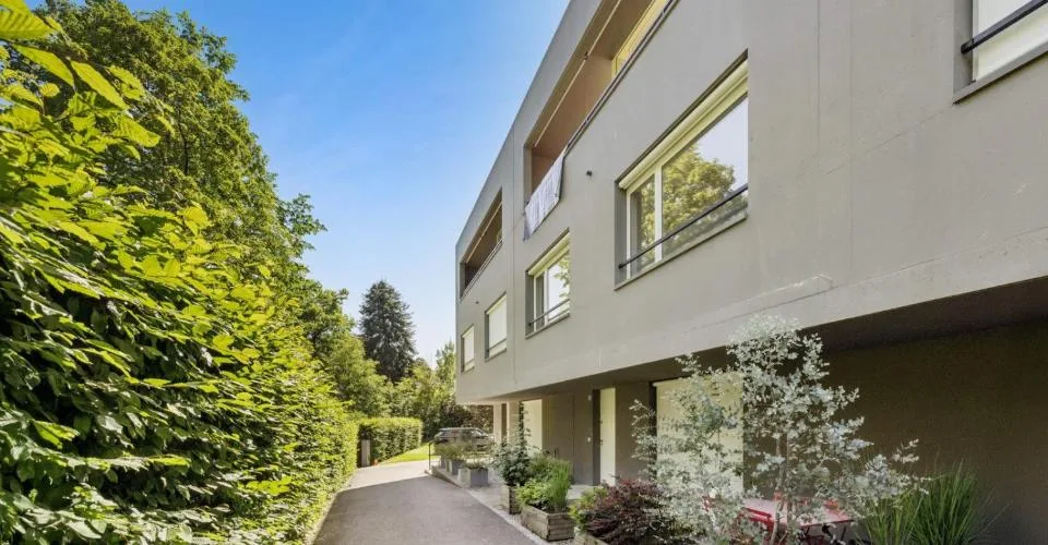 Triplex contemporaneo su mezzanini con loggia, studio indipendente – foto 8 di 13
