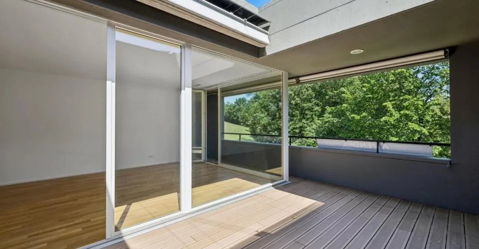 Triplex contemporaneo su mezzanini con loggia, studio indipendente – foto 10 di 13