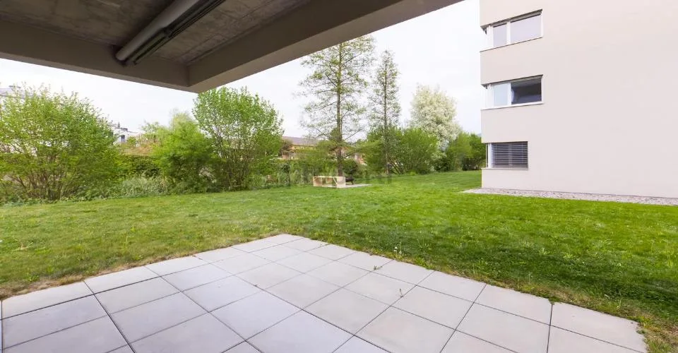 Appartamento unico di 4,5 locali con giardino a Laufen, cantone BL