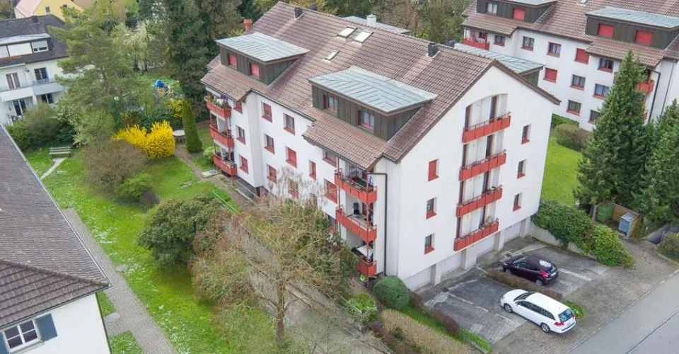 An ruhiger Lage nahe öffentlichen Verkehrsmitteln
