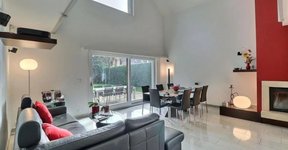 BELLE PROPRIETE PROCHE DES ECOLES PRIVEES ET PUBLIQUES – photo 8 sur 26