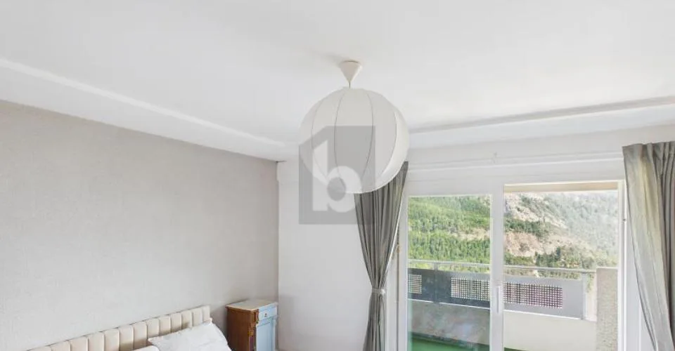 Dachgeschoss mit Balkon und ausbaufähigem Dachboden – Foto 8 von 20