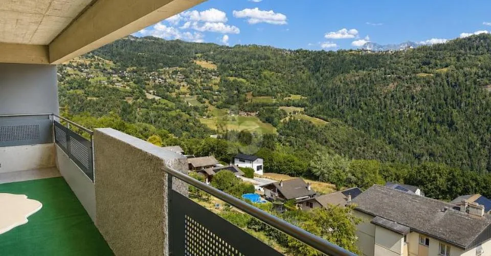 Dachgeschoss mit Balkon und ausbaufähigem Dachboden – Foto 5 von 20