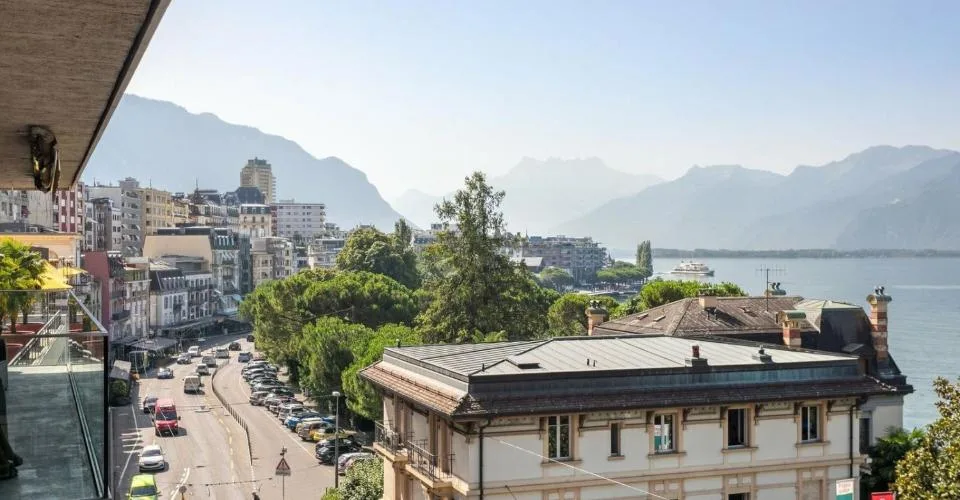 PRESTATIONS HAUT DE GAMME au centre-ville, vue lac et montagnes – Foto 3 von 22