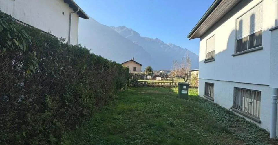 Renovated single-family villa with 4.5 rooms in Biasca – photo 14 of 16