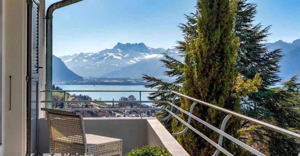 A vendre - Ravissante propriété de charme au coeur de Blonay avec vue panoramique – photo 4 of 26
