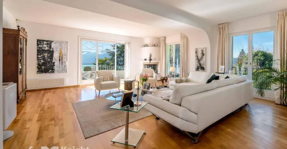 A vendre - Ravissante propriété de charme au coeur de Blonay avec vue panoramique – photo 9 of 26