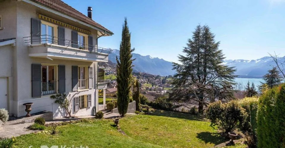 A vendre - Ravissante propriété de charme au coeur de Blonay avec vue panoramique – photo 3 of 26