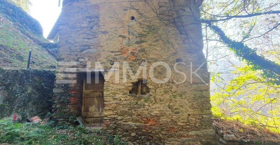 Opportunità di ristrutturazione con progetto e ampliamento tetto – foto 11 di 12