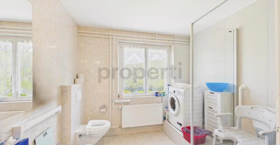 Spacieuse maison individuelle 6.5 pièces avec cave et parkings, Bas... – photo 9 sur 27
