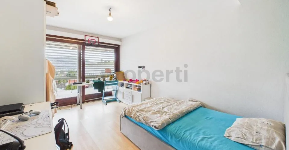 The perfect house for the family: space, light and panorama (lake view) – photo 22 of 27