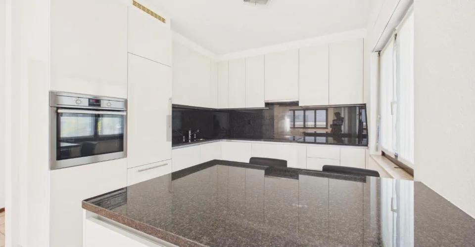 Appartamento 4,5 locali con box auto in casa bifamiliare – Foto 14 von 34