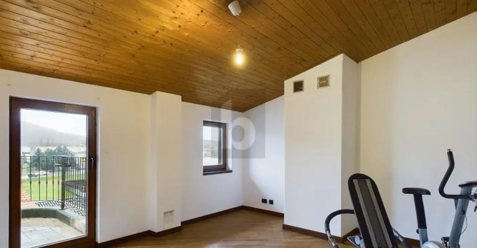 11 Zimmer Mehrfamilienhaus in Stabio – Foto 8 von 12