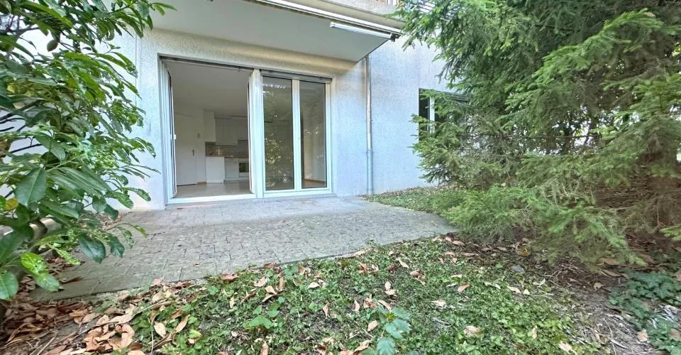 Appartement idéal pour célibataire avec place assise dans le jardin ! – foto 13 di 23
