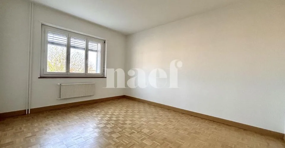 Appartement rénové de 4 pièces avec grand balcon – Foto 6 von 18