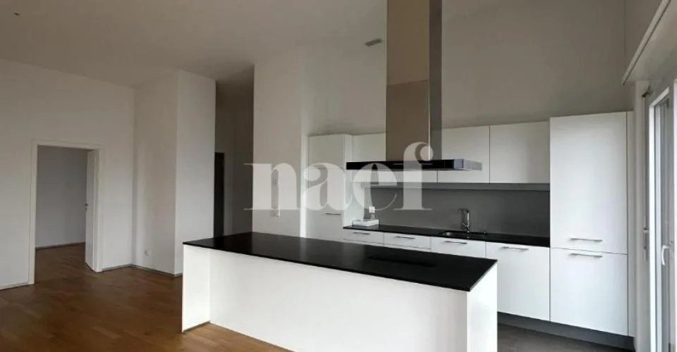 Appartement dans un immeuble récent – Foto 2 von 12