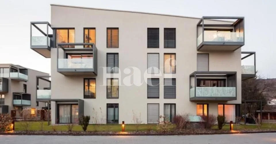 Appartement dans un immeuble récent – Foto 6 von 11