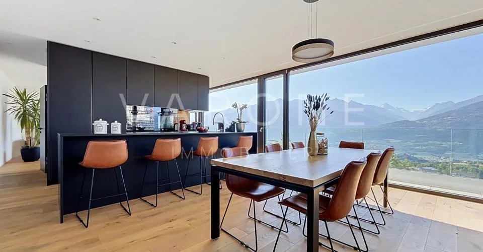 Villa contemporaine de 6,5 pièces avec piscine et vue panoramique – photo 4 sur 33