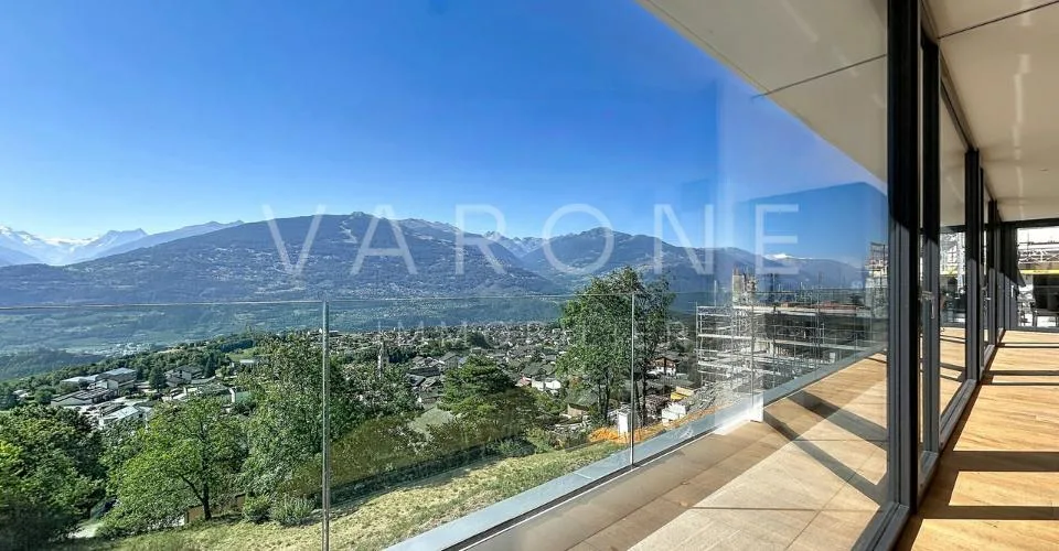 Villa contemporaine de 6,5 pièces avec piscine et vue panoramique – photo 3 sur 33