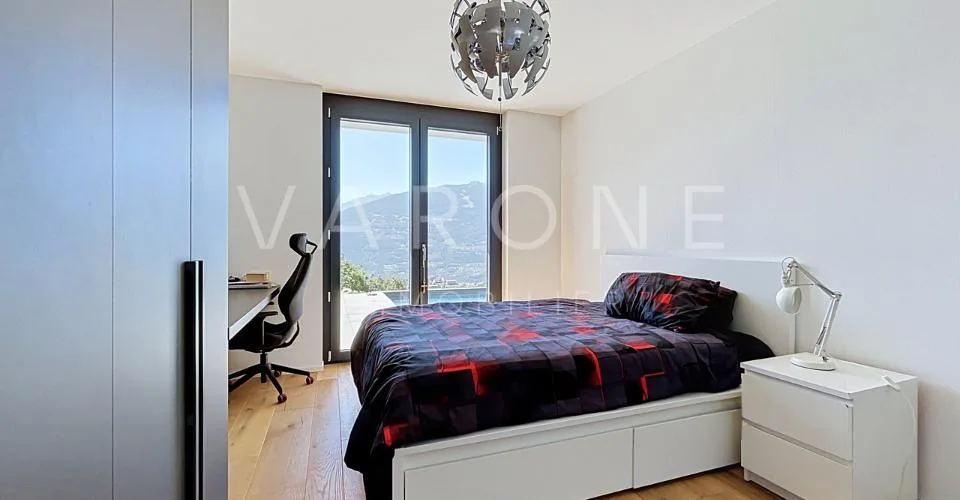Villa contemporaine de 6,5 pièces avec piscine et vue panoramique – photo 12 sur 33