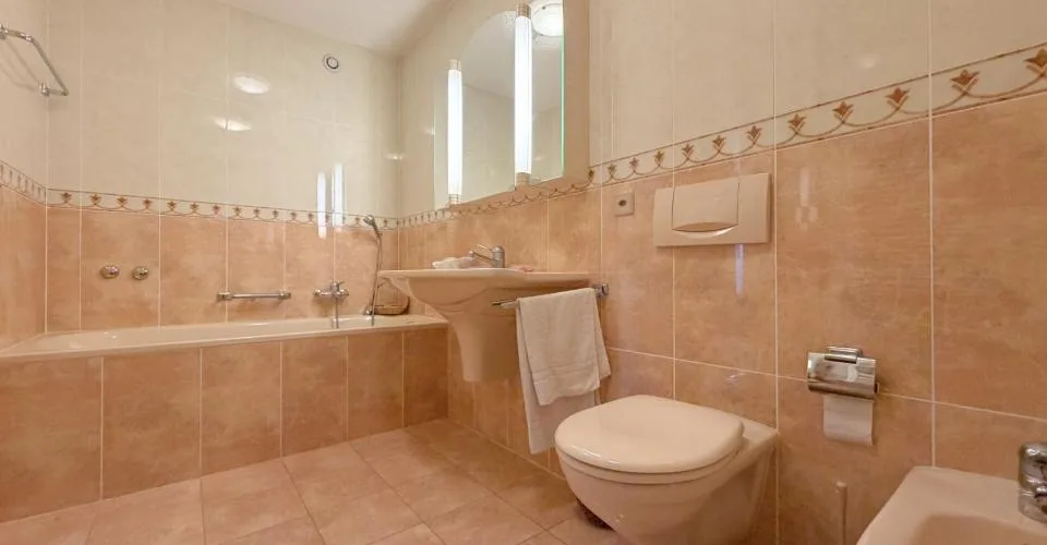 Appartement 4.5 pièces de standing à louer à l’année à Crans-Montana – Vue panoramique exceptionnelle sur les Alpes – Foto 9 von 26