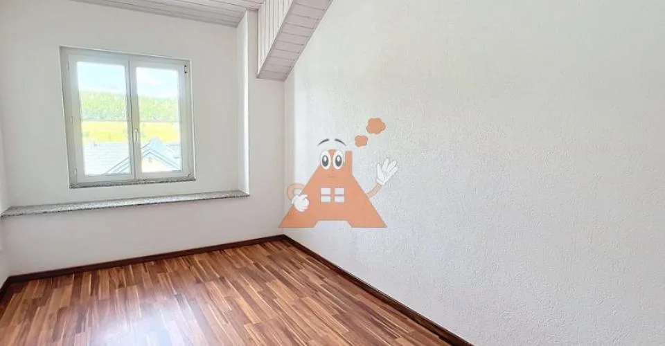 Superbe appartement avec balcon en LOCATION à Route de France 5.