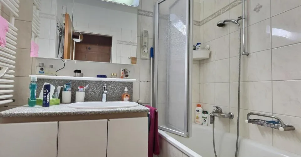 Bel appartement traversant de 4.5 pièces - attique avec garage box – foto 9 di 26