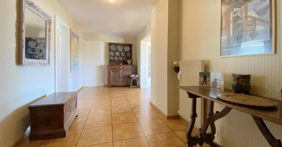 Trés grand appartement à vendre au centre – foto 6 di 26
