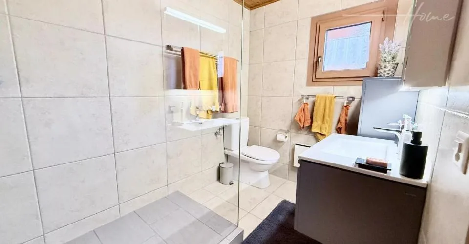 Schönes Haus mit 5½ Zimmern und 2 separaten Räumen – Foto 9 von 20