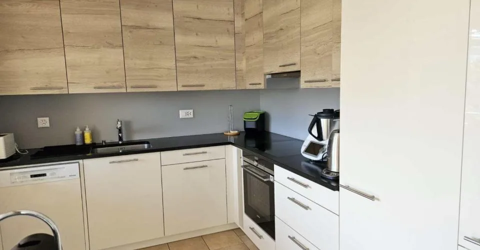 Bel appartement de 4 piÃ¨ces au dernier Ã©tage â€“ calme, lumineux, vue dÃ©gagÃ©e – Foto 4 von 18