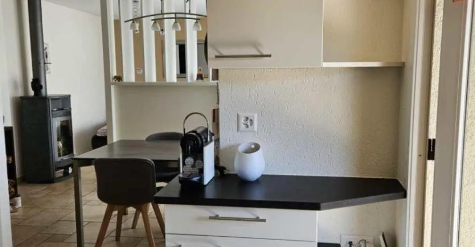 Bel appartement de 4 piÃ¨ces au dernier Ã©tage â€“ calme, lumineux, vue dÃ©gagÃ©e – Foto 5 von 18