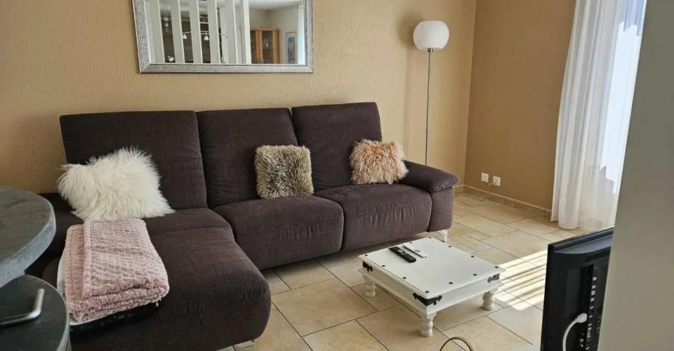 Bel appartement de 4 piÃ¨ces au dernier Ã©tage â€“ calme, lumineux, vue dÃ©gagÃ©e – Foto 6 von 18