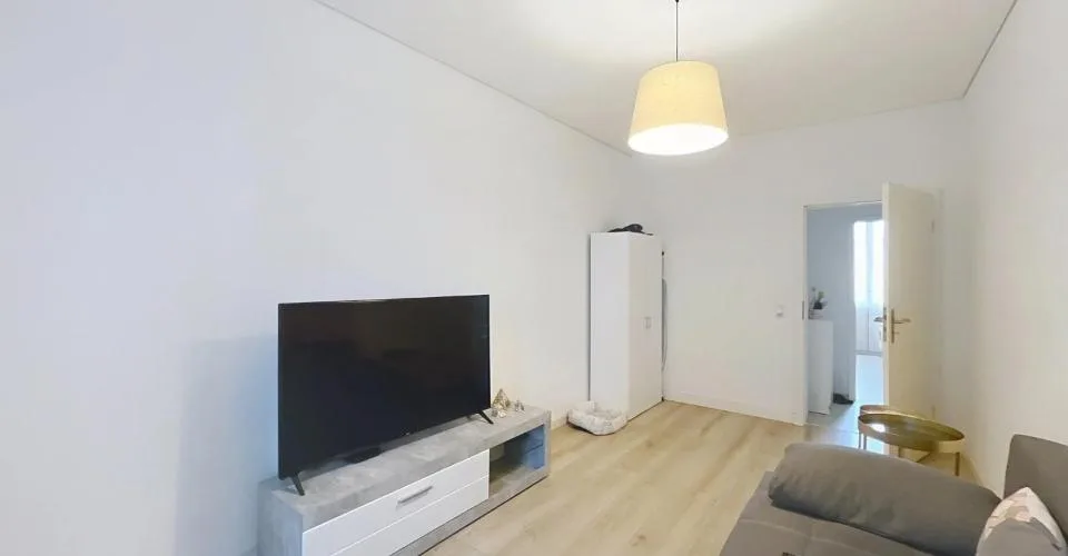 Renovierte 2,5-Zimmer-Wohnung mit Garagenbox! – Foto 11 von 20