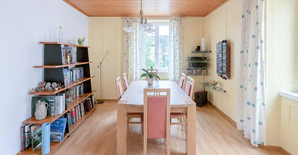 Maison indiv. de 6.5 pces, 2 studios, grande dépendance avec garage – Foto 11 von 23