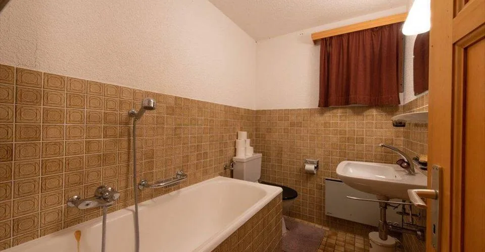Chalet typique avec beaucoup d'espace – Foto 9 von 26